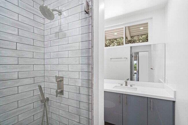 Bathroom 2 - 31259 Bailard Rd