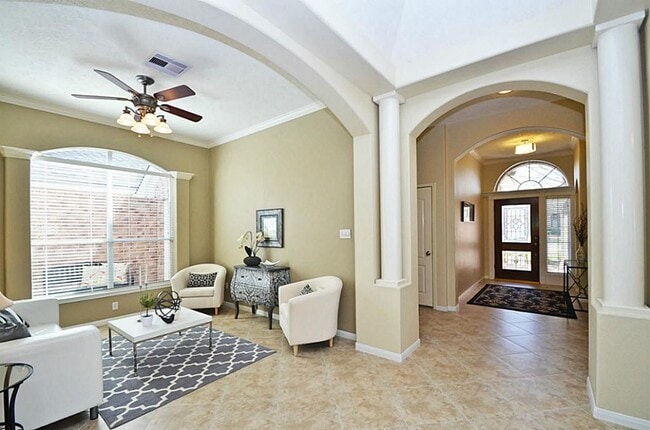 Building Photo - 1103 Parkhaven Ln