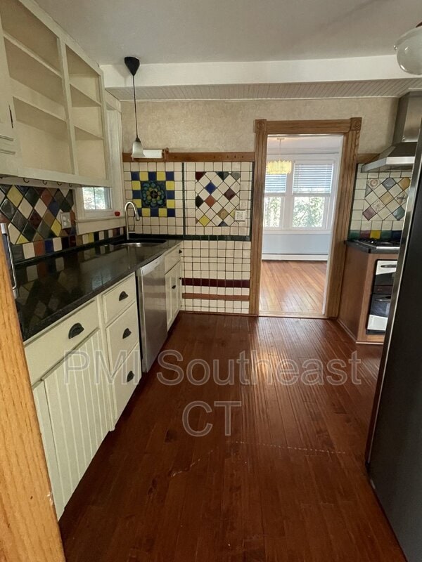 Building Photo - 26 Academy Ln