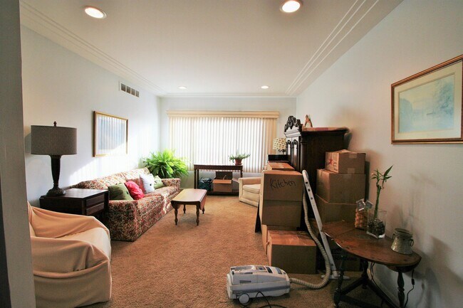 Building Photo - 22987 W 13 Mile Rd