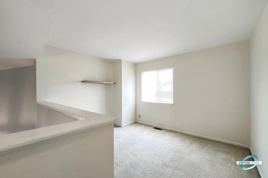 Building Photo - 3270 Hopewell Dr