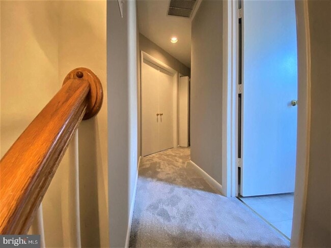 Building Photo - 44190 Mossy Brook Square