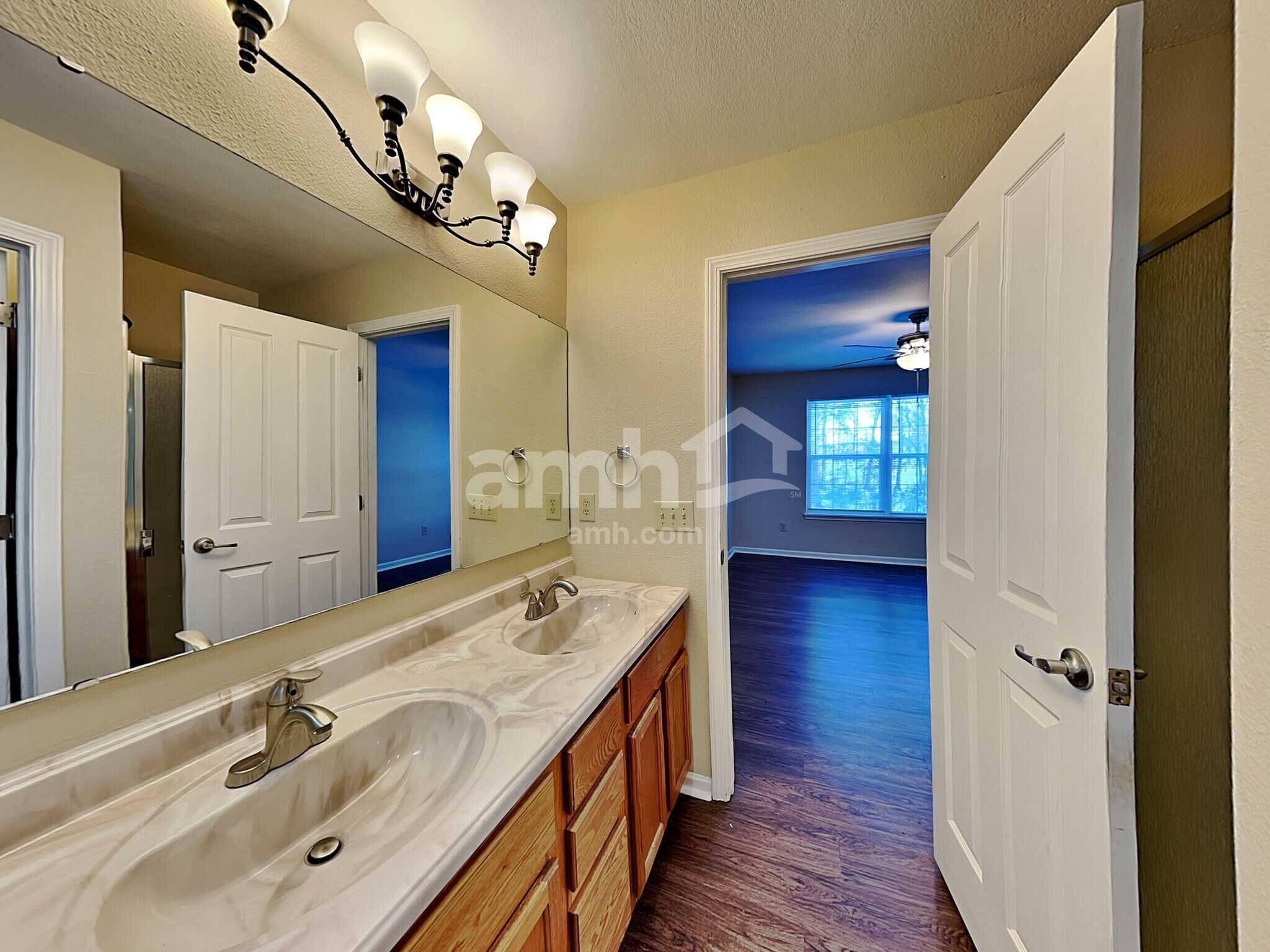 Building Photo - 18954 Prairie Crossing Dr