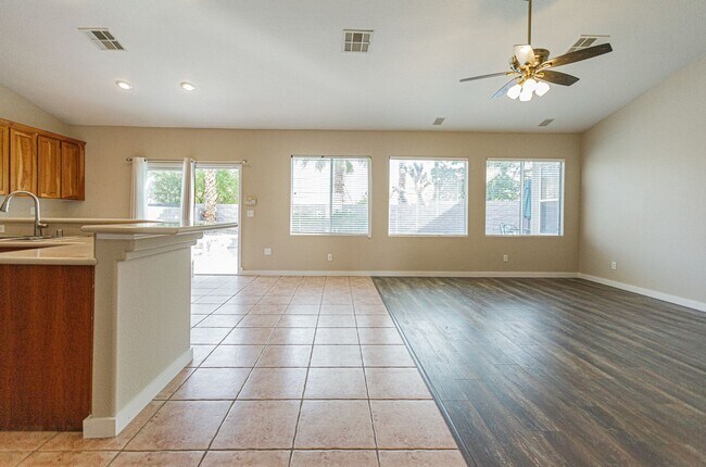 Building Photo - 1344 Temporale Dr