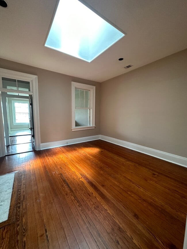 Building Photo - 212 E Gaston St