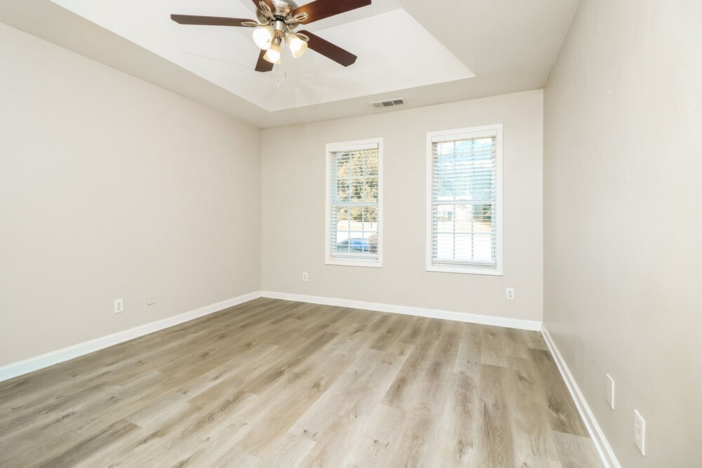 Building Photo - 9490 Pebble Creek Ct