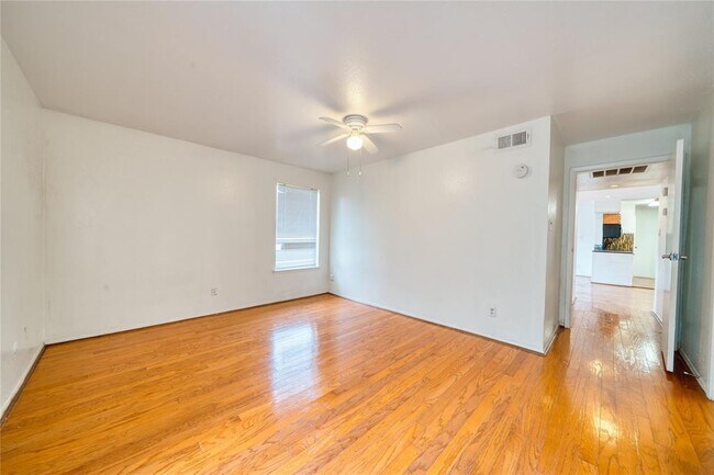 Building Photo - 6001 Reims Rd