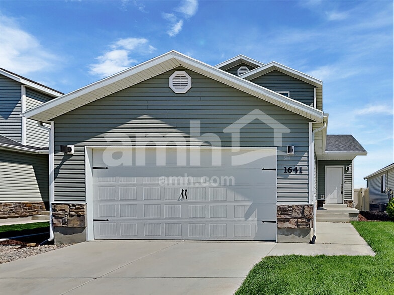 Primary Photo - 1641 E Tumwater Ln