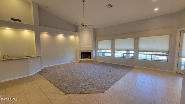 Building Photo - 6508 E Claire Dr