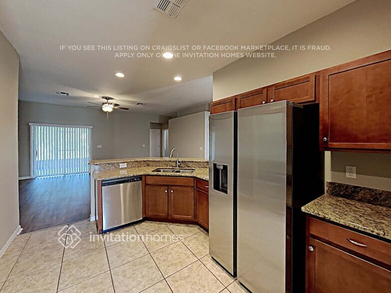 Building Photo - 3669 Sandhill Crane Dr
