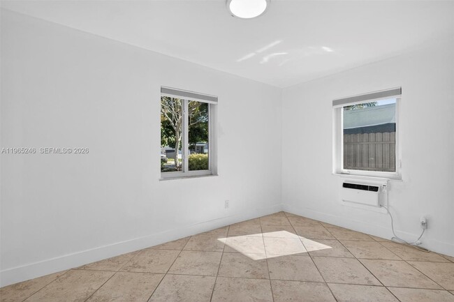 Building Photo - 7320 S Waterway Dr