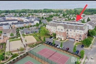 Building Photo - 6301 Fernandez Ct