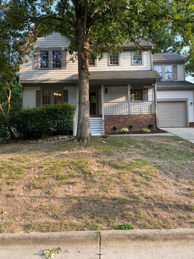 Building Photo - 201 Mint Hill Dr