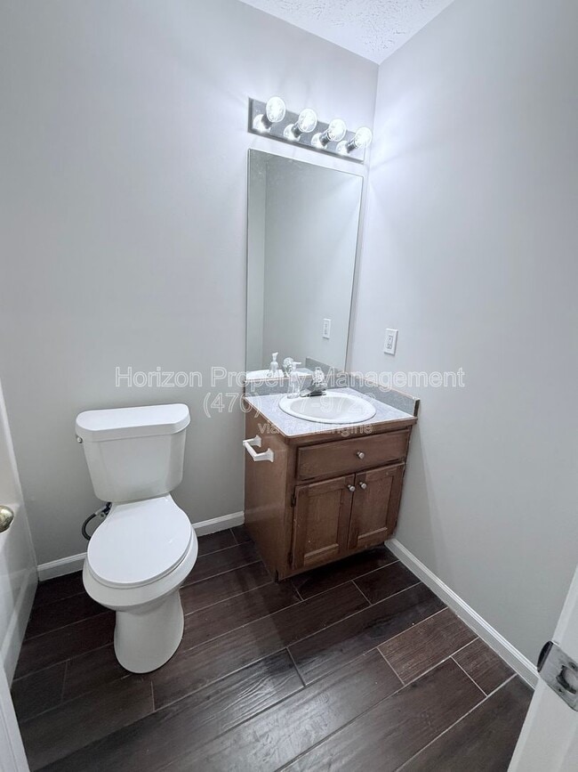 Building Photo - 6825 Crystal Cove Trail