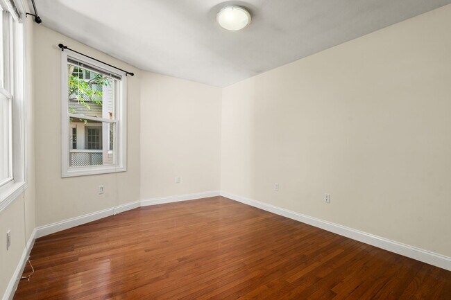 Building Photo - 93 Kilsyth Rd