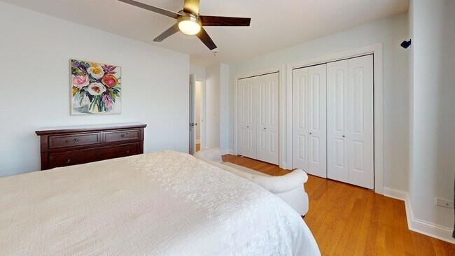 Building Photo - 331 Mary Belle Cir