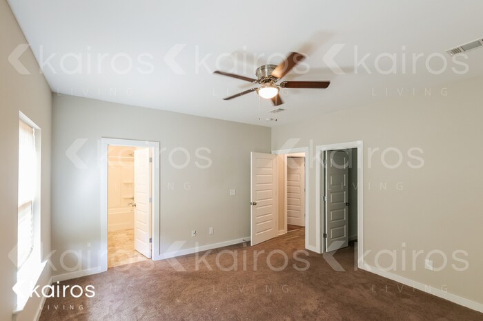 Building Photo - 11530 Crimson Ridge Rd