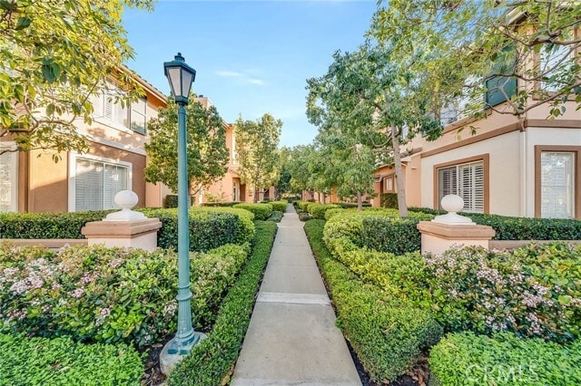 Building Photo - 1503 Solvay Aisle