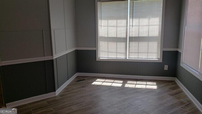 Building Photo - 513 Cotillion Ct