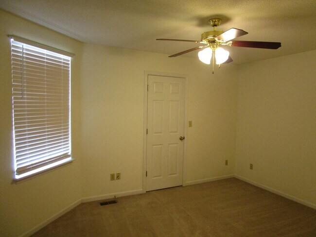 Building Photo - 4302-4304 Cheryl Ct.