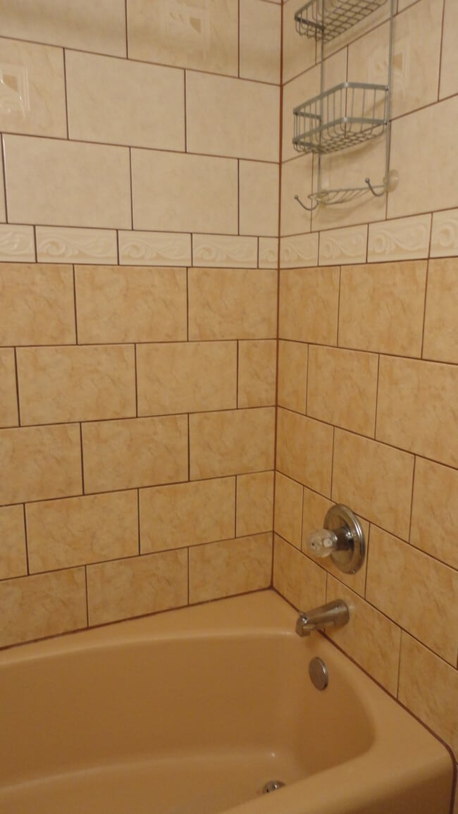 Building Photo - 4 Sunset Pl