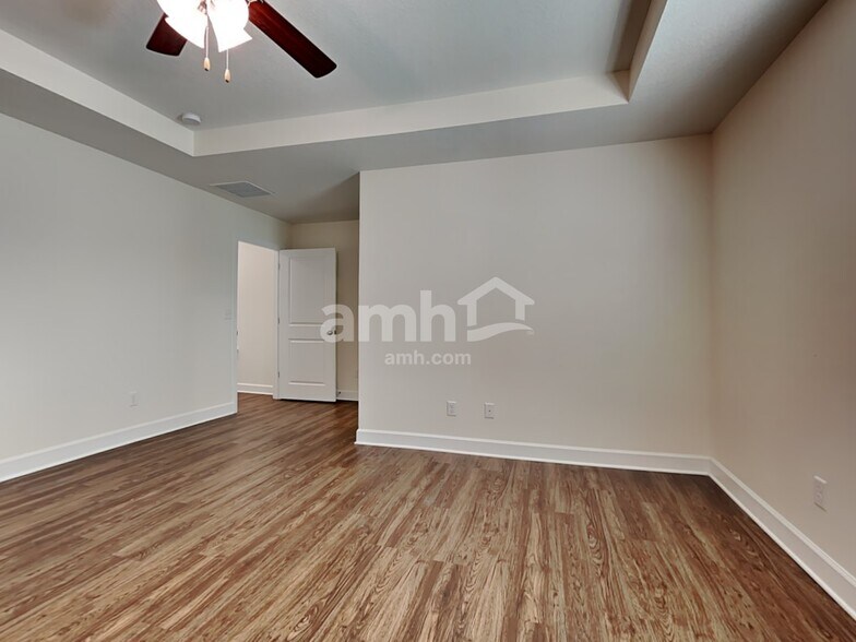 Building Photo - 10322 Riverwalk Ct