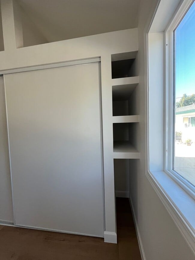 Building Photo - Beautifully Remodeled 2 Bed / 1 Bath Home in Orange