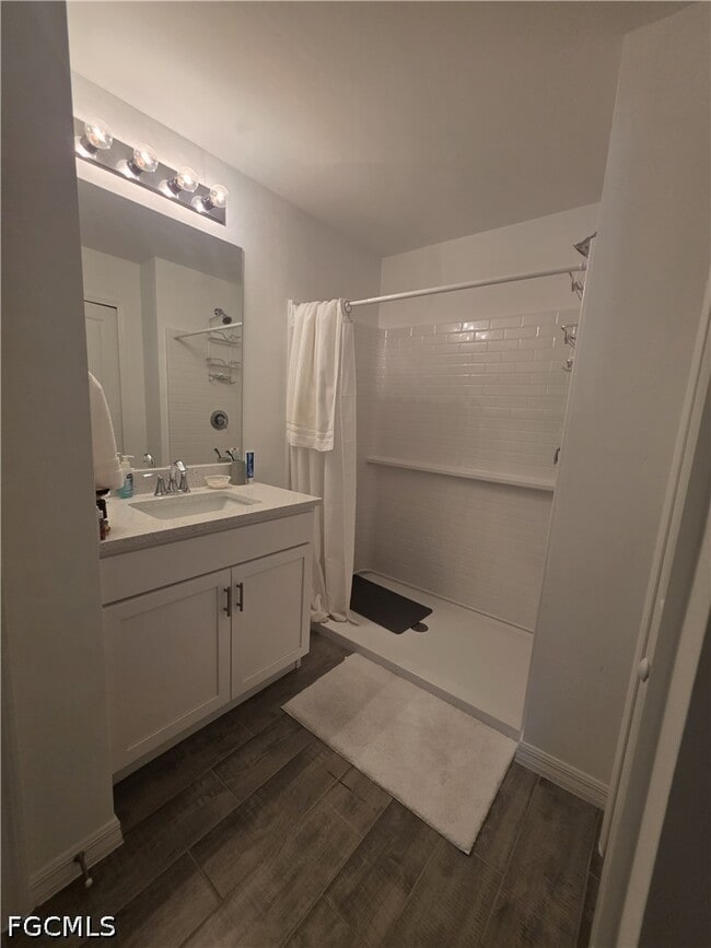 Building Photo - 4421 NE 15th Pl