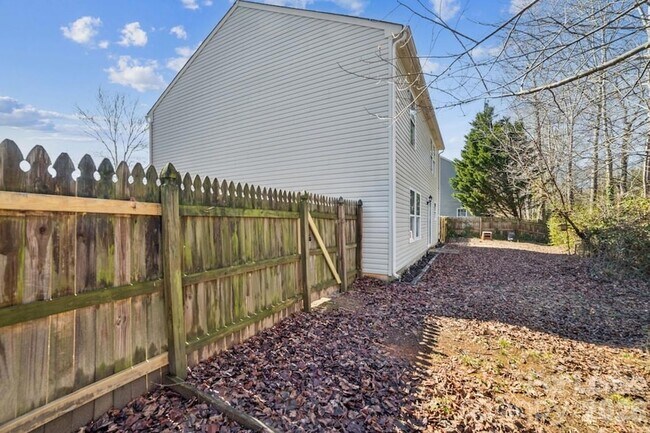 Building Photo - 776 Ladino Lane