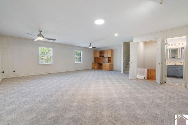 Building Photo - 51 Martin Cir