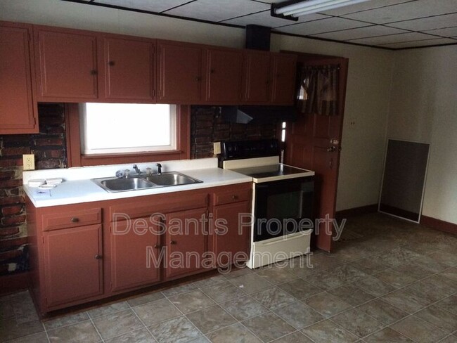 Building Photo - 3571 Brodhead Rd