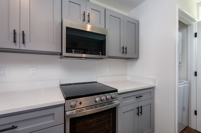 Building Photo - BEAUTIFUL NEW 2022 CONSTRUCTION 2BED UNIT IN CENTRAL DISTRICT