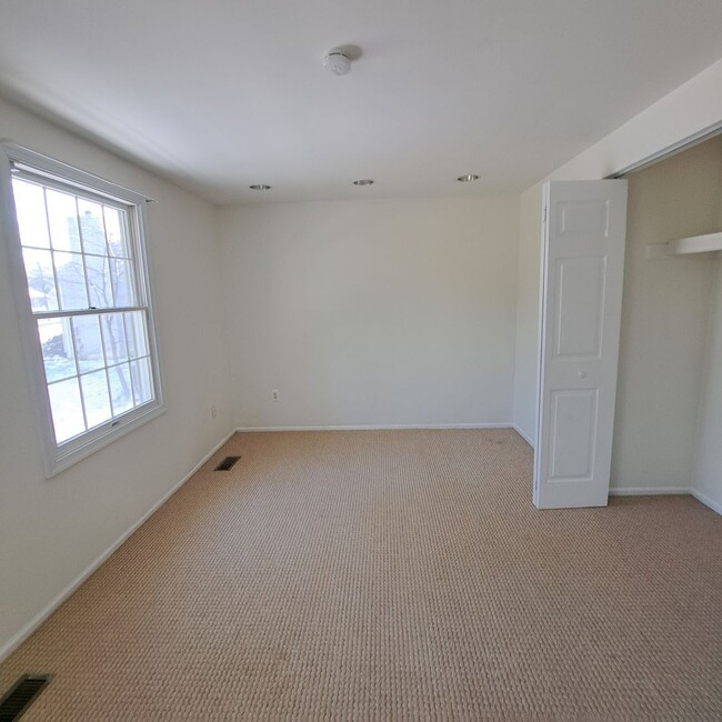 Building Photo - 3646 Lightner Ct