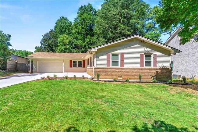 Primary Photo - 4192 N Shallowford Rd