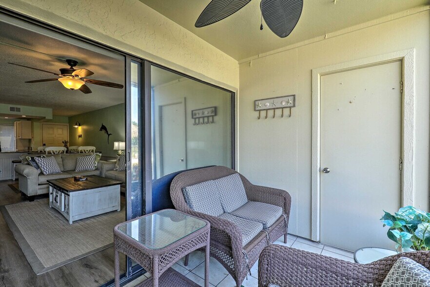 Building Photo - 6372 Palma Del Mar Blvd S