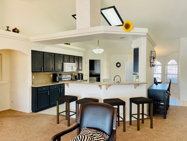 Building Photo - Fully Furnished Lakefront Short-Term Renta...