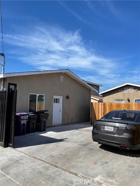 Building Photo - 2248 Lime Ave