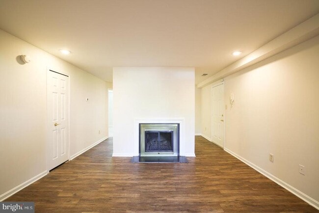 Building Photo - 1413 Oronoco St