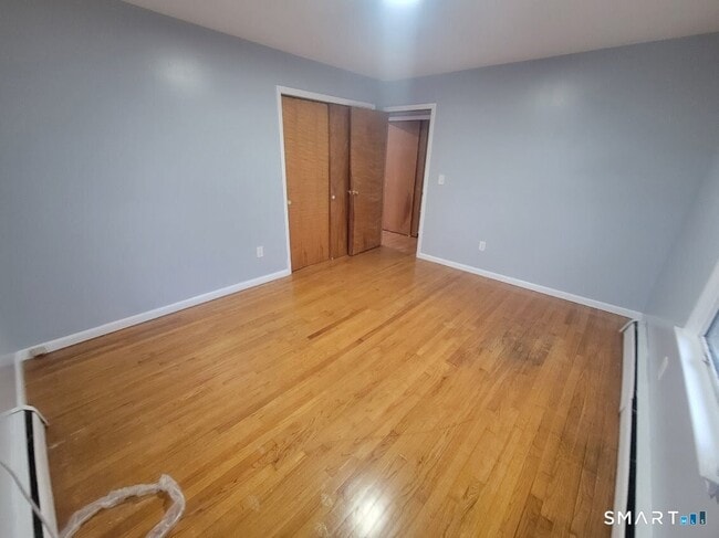 Building Photo - 94 Pullen Ave