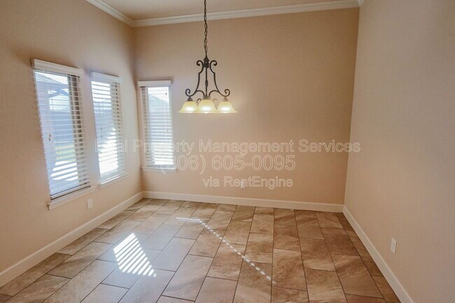 Building Photo - 9604 Justice Ave