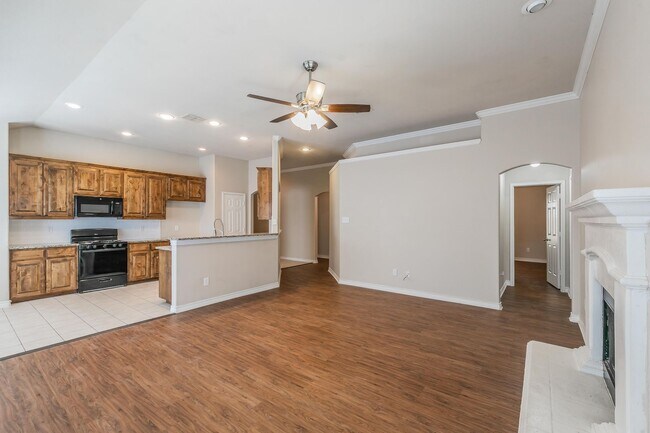 Building Photo - 6141 Bowfin Dr