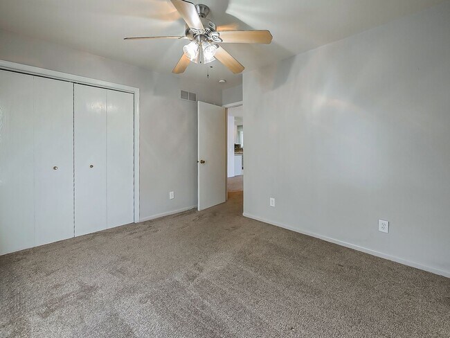 Building Photo - Spacious 3-Bedroom Home in a Great Pontiac Location!