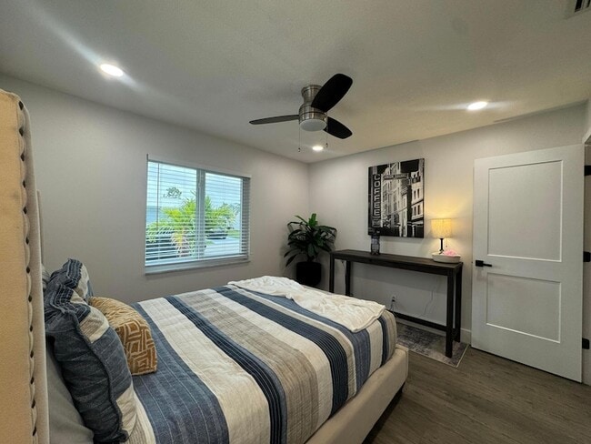 Building Photo - 108 SW 9th St