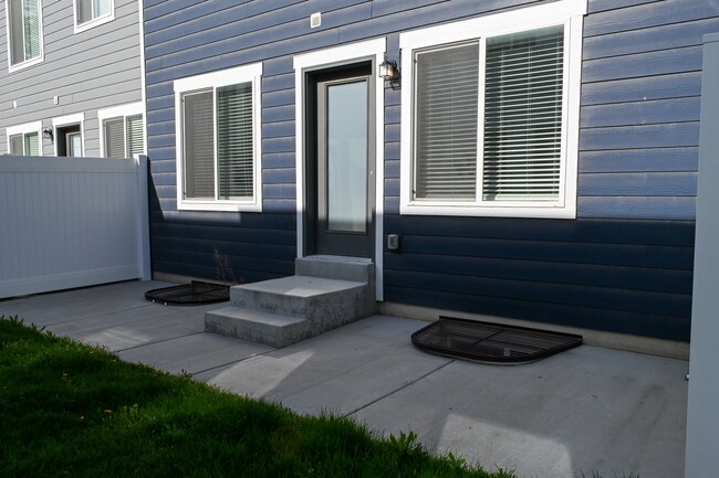 Building Photo - 4178 S 2825 W