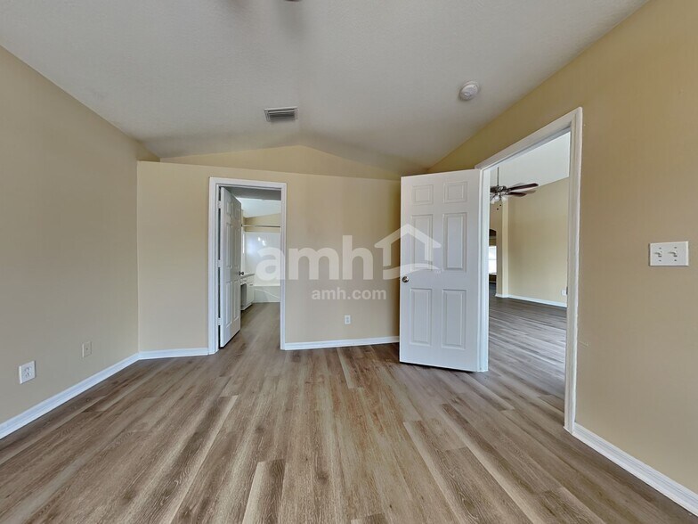Building Photo - 828 Rocky Mountain Ct