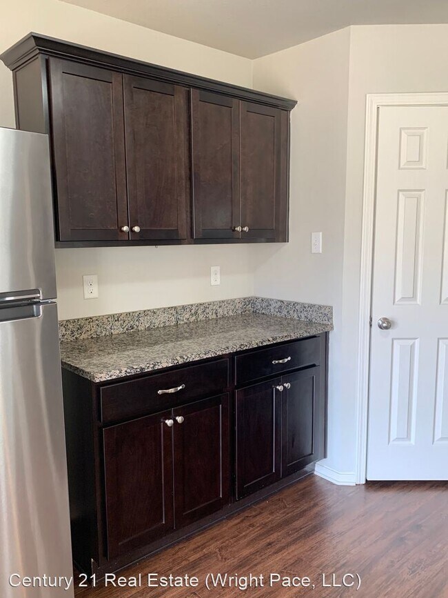 Building Photo - 3 br, 2 bath House - 4724 Bedrock