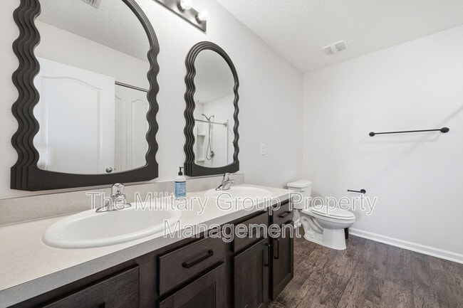 Building Photo - 15729 Equine Gait Dr