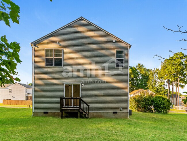 Building Photo - 1212 Whitman Dr