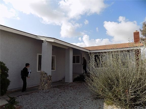 Building Photo - 14236 La Paz Dr
