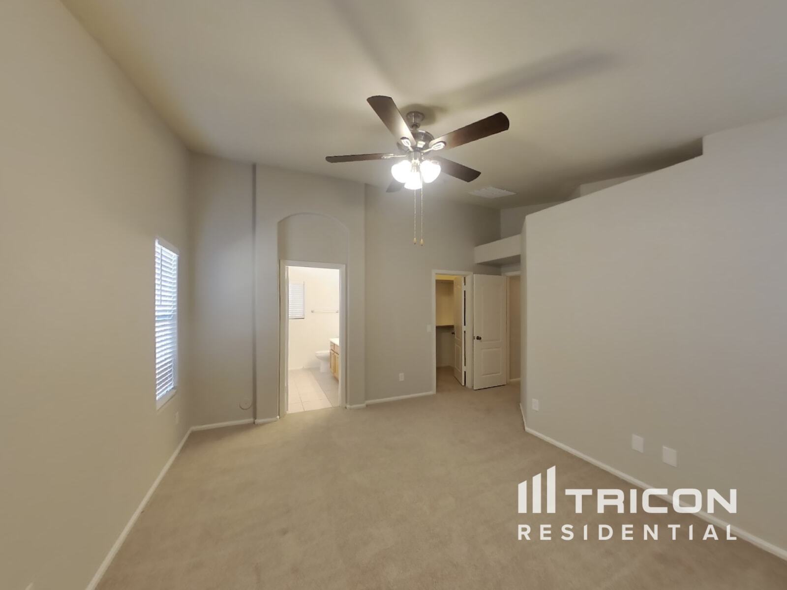 Building Photo - 2111 S 160th Ln